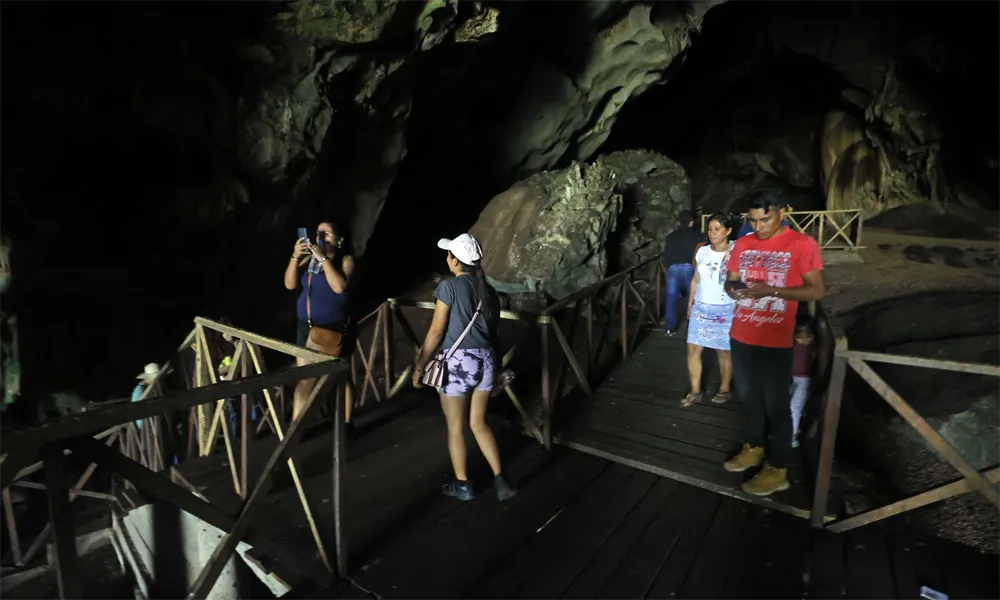 Cueva de las Lechuzas en Tingo María