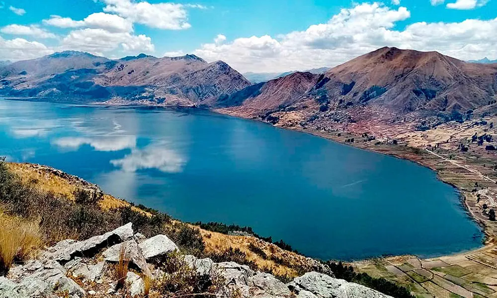 laguna peru