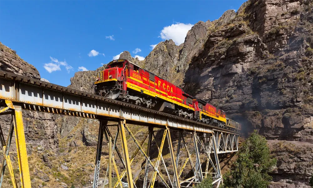 tren peru