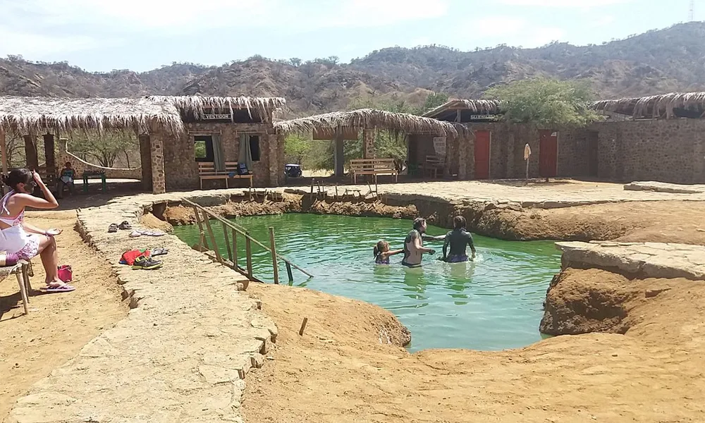 Zorritos y sus Pozas Termales Naturales en Tumbes