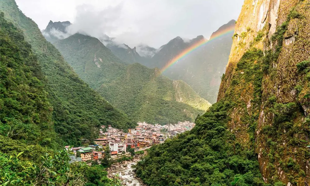 Transporte en Perú para turistas bolivianos: buses, vuelos internos y trenes