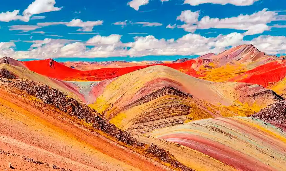 Caminata en la Montaña de 7 Colores Palcoyo