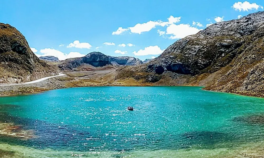 Canta y la laguna Chuchún