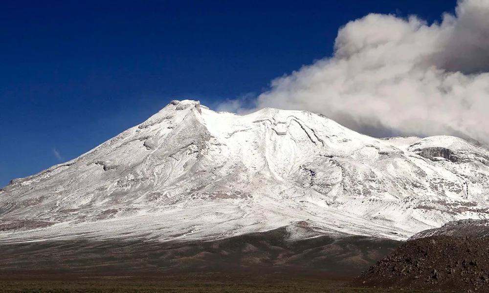 Nevado Ampato y la Momia Juanita