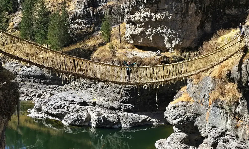 Puentes colgantes ancestrales del Perú
