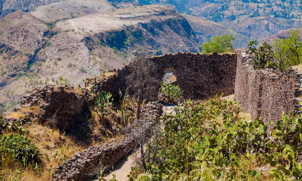 Passeio Mágico em San Mateo de Otao | Passeio de Dia Inteiro pela Natureza e Cultura Andina
