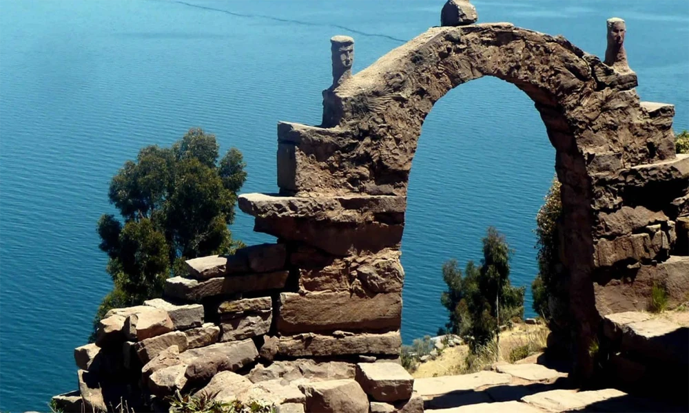 Uros + Taquile | Ancestral Journey on the Lake | Full Day