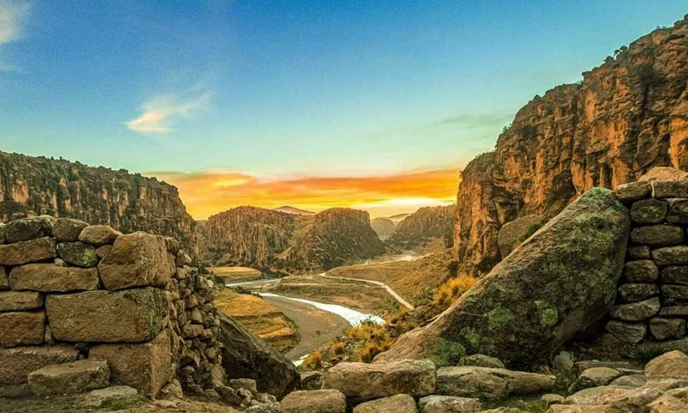 T’aqrachullo en Espinar, el nuevo Machu Picchu escondido