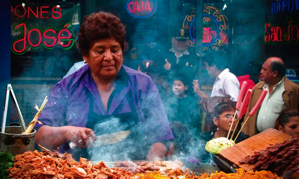 Tour Privado de Mercados y Comida Callejera en Lima